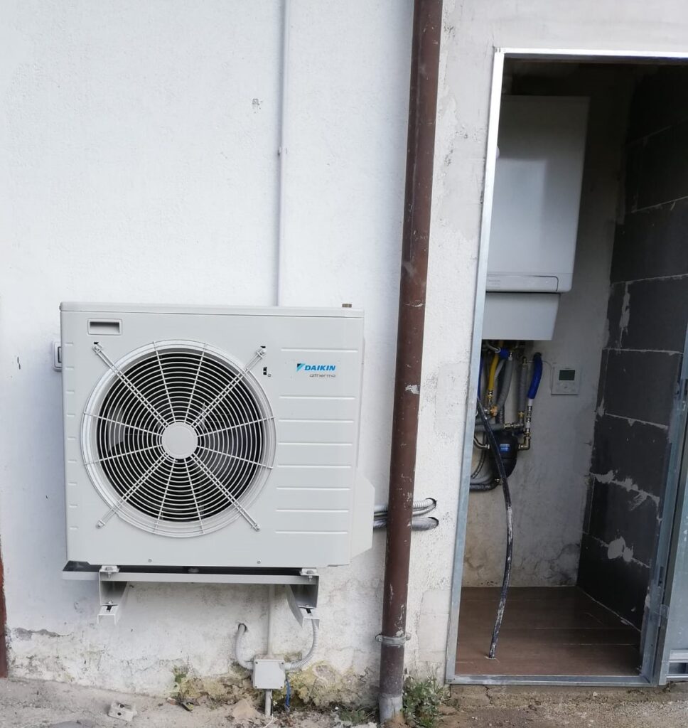 Pompa di calore ibrida ROTEX